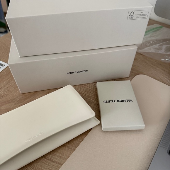 Gentle Monster Palette 01 Sunglasses - Picture 10 of 11